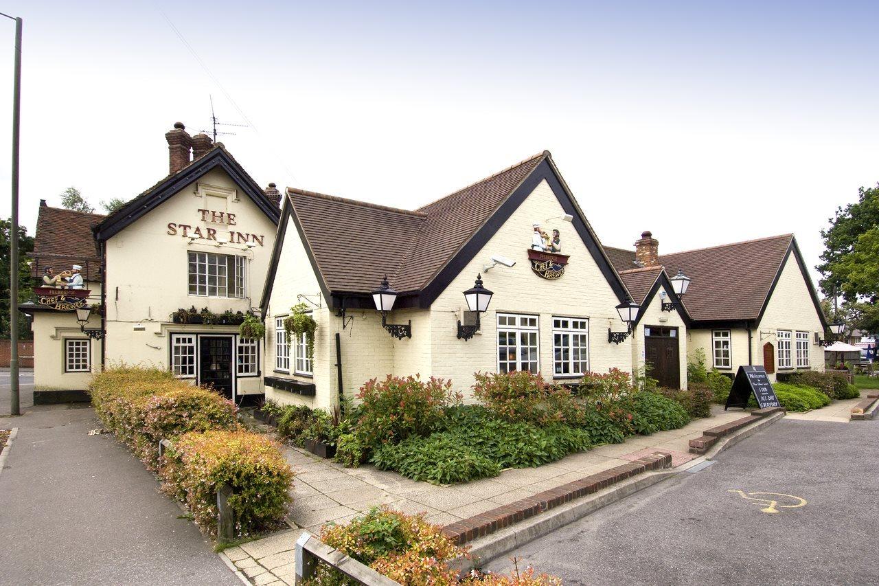 Premier Inn East Grinstead Exterior photo