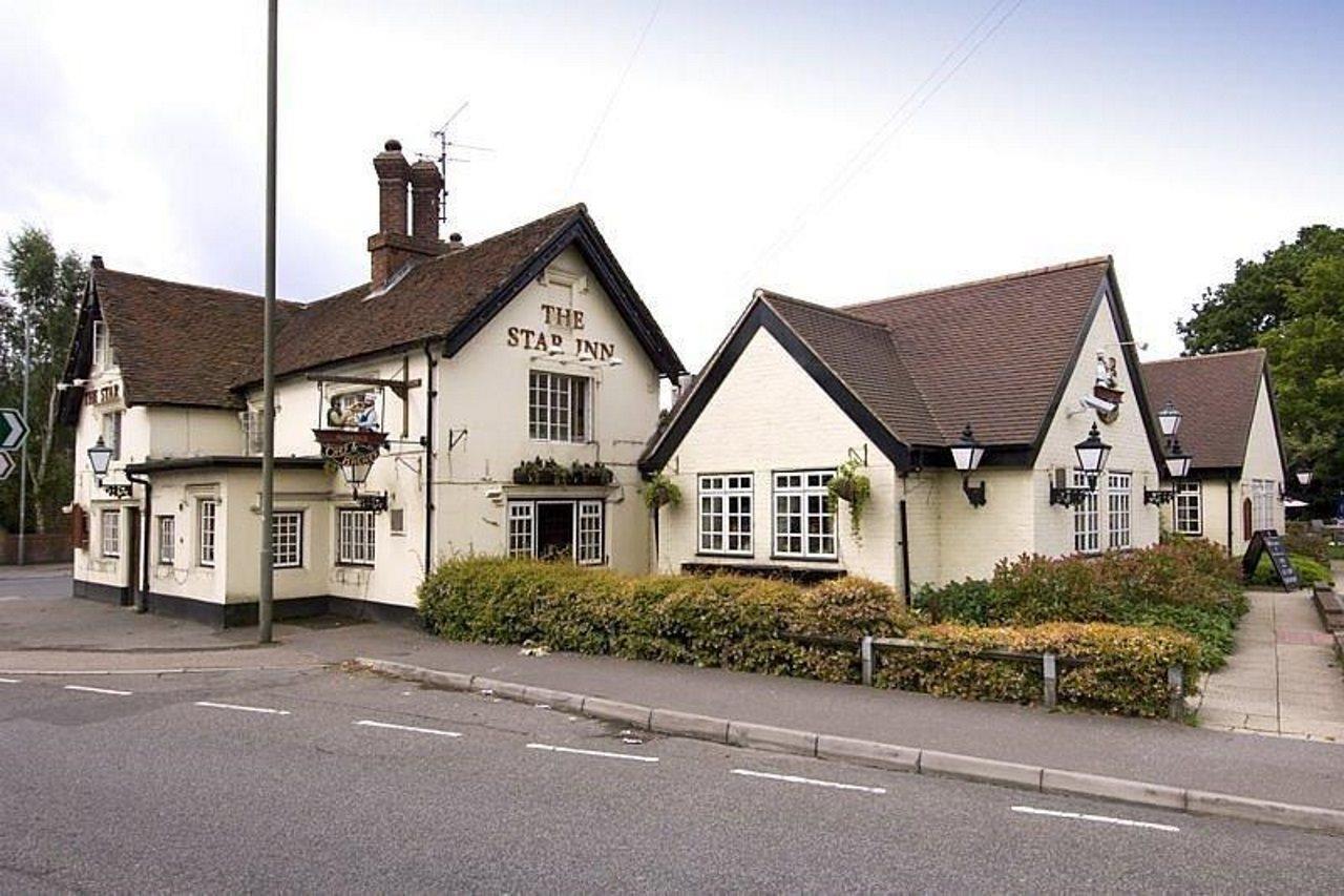 Premier Inn East Grinstead Exterior photo